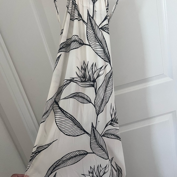 White and Black Floral Maxi Dress Size Large - Picture 3 of 13